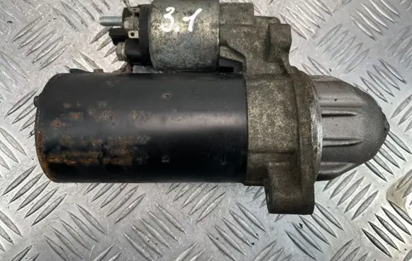 Mercedes-Benz E W211 Starter motor A0061512501