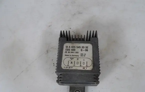 Mercedes-Benz Vaneo W414 Engine control unit/module A0255453332