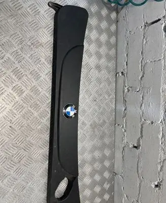 BMW 5 E60 E61 Engine cover (trim) 7801282