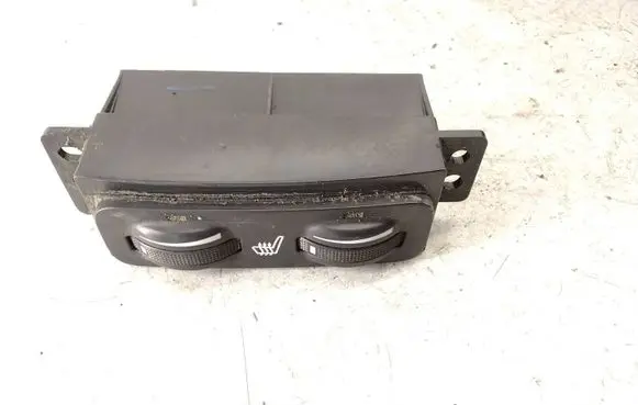 Toyota Avensis T250 Seat heating switch 453417
