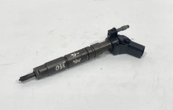 Mercedes-Benz ML W166 Fuel injector A6420701187 120617 0445116026