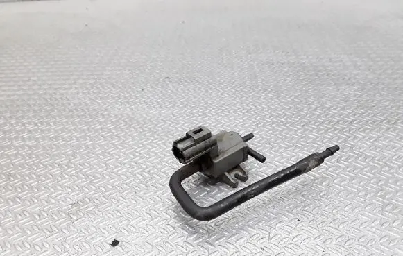 Jaguar XF X250 Turbo solenoid valve 70121100