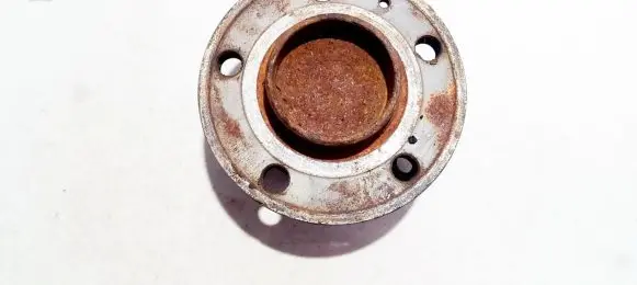 Volvo S80 Rear wheel hub