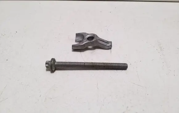 BMW X5 F15 Fuel Injector clamp holder 