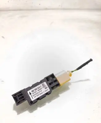 Audi A3 S3 8P Airbag deployment crash/impact sensor 4B0959643E