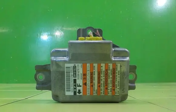 Suzuki Grand Vitara I Airbag control unit/module 3891050J10