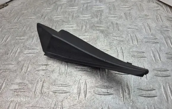 Mazda 3 III Windshield trim BHN951PB1