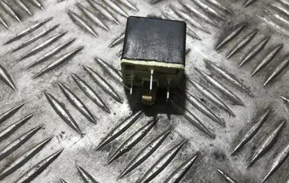 Renault 19 Other relay 7700810926b 7700810926-b