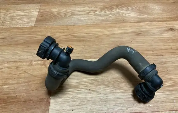 Peugeot Partner Engine coolant pipe/hose 9684684280