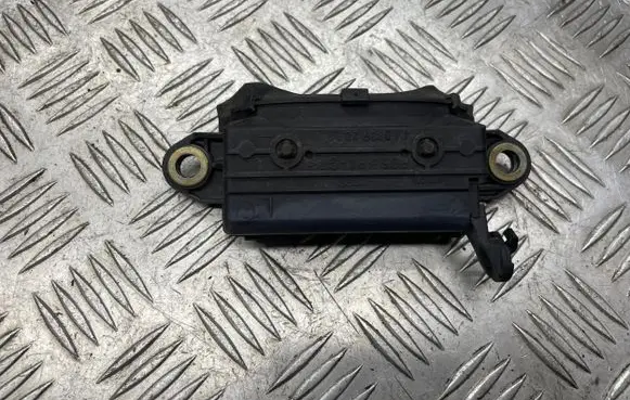 Audi 80 90 S2 B4 Rear door exterior handle 839205