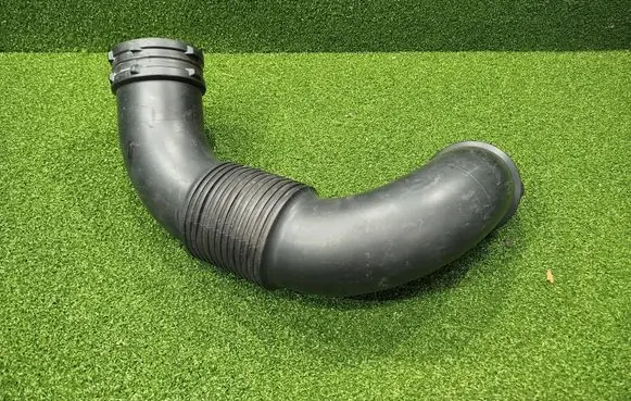 Renault Trafic III (X82) Intercooler hose/pipe 1105223S01