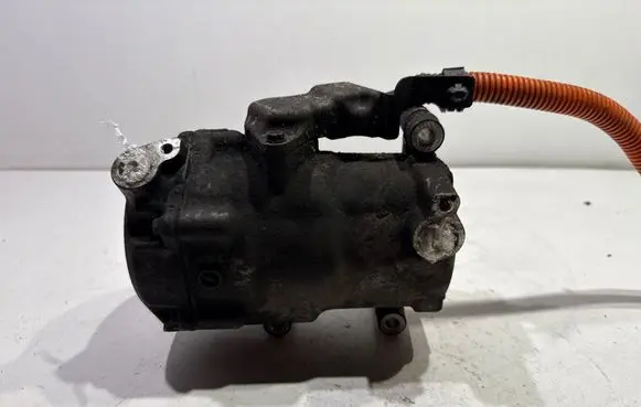 Toyota Prius (XW20) Air conditioning (A/C) compressor (pump) 0420000197 7C12033