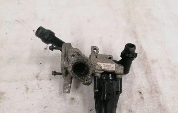 Jaguar XF X260 EGR valve 704924050
