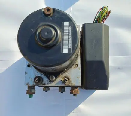 Peugeot 207 CC ABS Pump 9662295880 10096011873