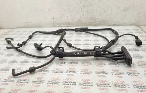 Volkswagen Touran I Vacuum line/pipe/hose 03G131051H