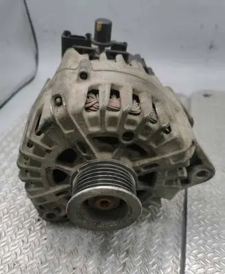 Mercedes-Benz E W212 Generator/alternator A0009062922 2613886A EG23S062