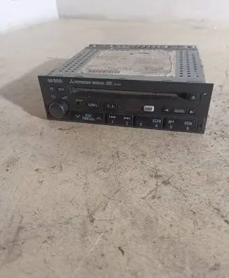 Mitsubishi Space Runner Radio/CD/DVD/GPS head unit 2162E117 ME35882162E117