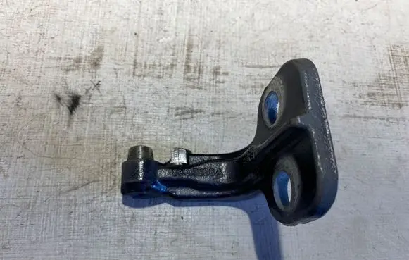 Jaguar XJ X351 Rear door lower hinge 8X23228A