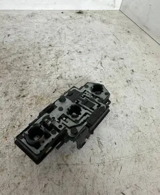 Volkswagen PASSAT B4 Tail light bulb cover holder 3a5945257