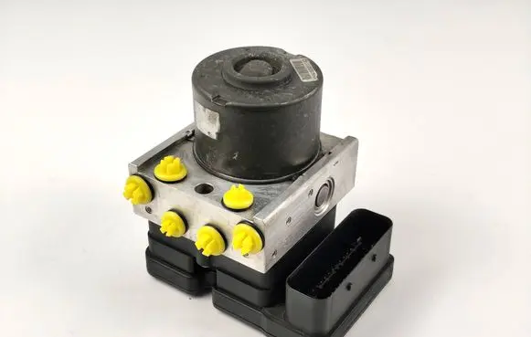 Ford Fiesta ABS Pump 4S612M110AC 10020700334 10097001153