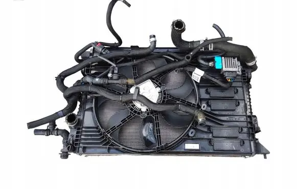 Nissan Qashqai Radiator set 21410-HV80A 21457-HV80A