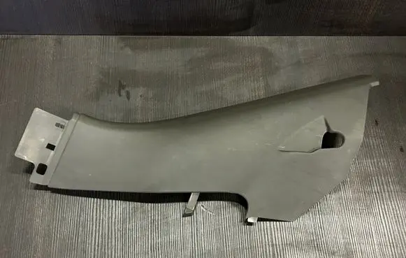 Porsche Cayenne (92A) (C) pillar trim 7P0867765D