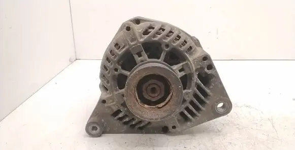Volkswagen PASSAT B5 Generator/alternator 903016E