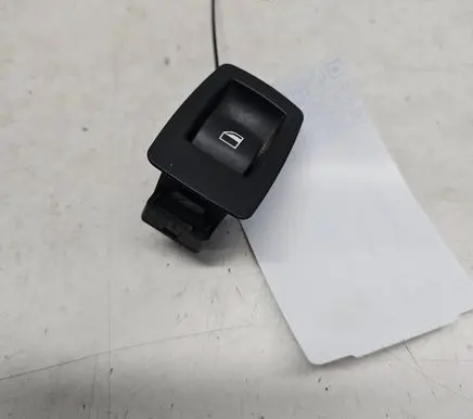 BMW 5 E60 E61 Electric window control switch 9113773