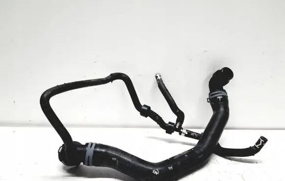 Volkswagen PASSAT B8 Engine coolant pipe/hose 5QN122101AG