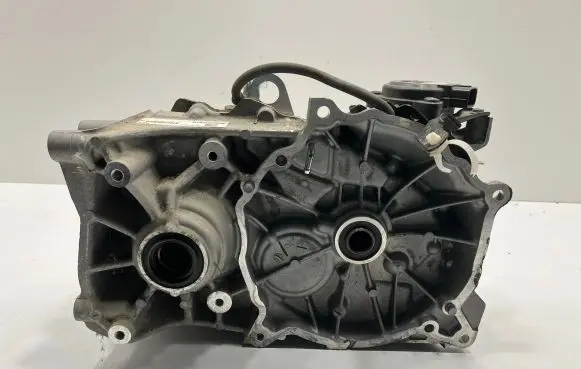 Nissan Leaf II (ZE1) Electric car Transmission 320105SH5F