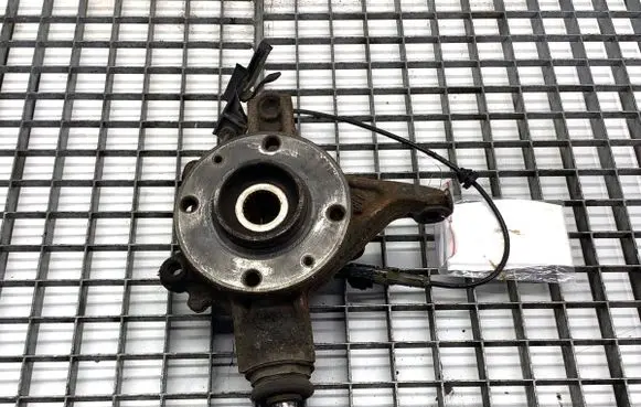 Citroen DS4 Front wheel hub spindle knuckle 