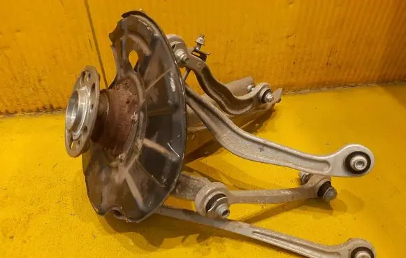 Mercedes-Benz S W222 Rear wheel hub spindle/knuckle 2220406