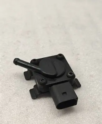 BMW 5 E60 E61 Exhaust gas pressure sensor 7789219