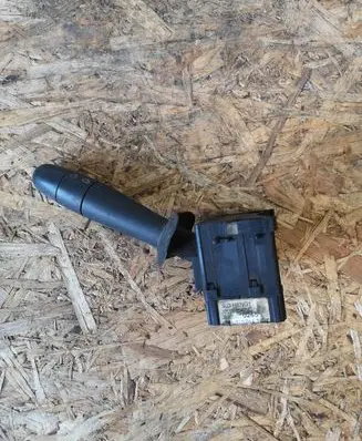 Renault Trafic II (X83) Wiper control stalk 8200070265