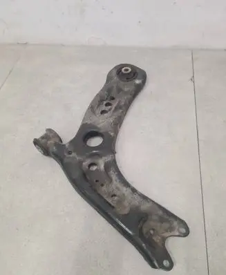 Front lower control arm/wishbone