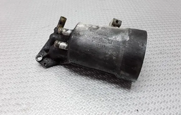 Renault Espace - Grand espace IV Oil filter mounting bracket