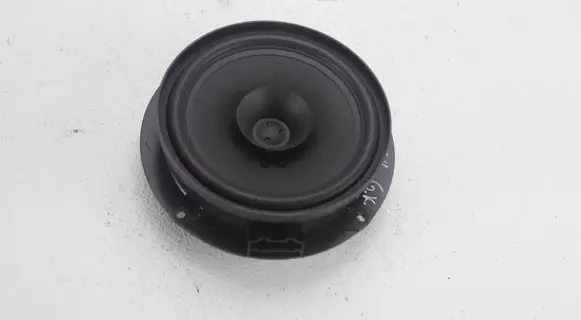 Volkswagen Amarok Rear door speaker 2H0035453B