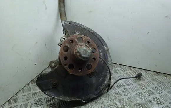 Mercedes-Benz E W213 Front wheel hub A2115451040