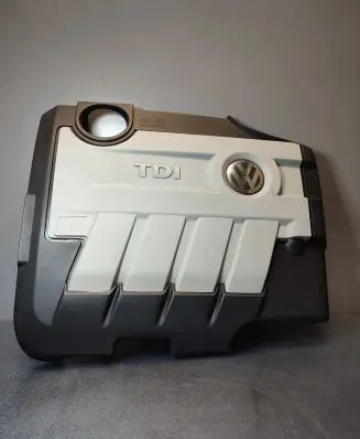 Volkswagen PASSAT B6 Engine cover (trim) 06200244
