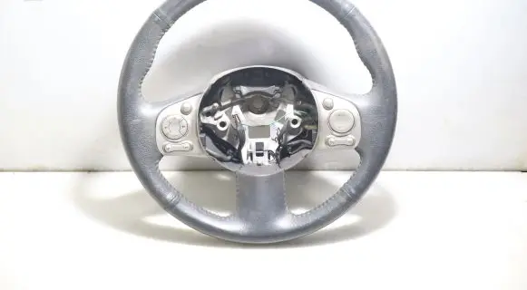 Nissan Micra Steering wheel
