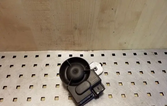 Nissan X-Trail T31 Alarm system siren E24116RA 28487JH10B
