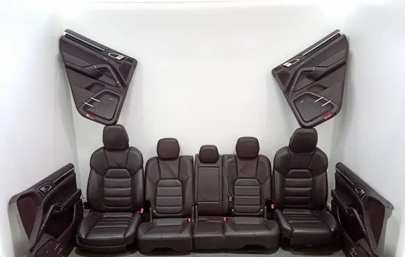 Porsche Cayenne (92A) Seat set 