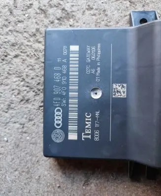 Audi A6 S6 C6 4F Gateway control module 4F0910468A