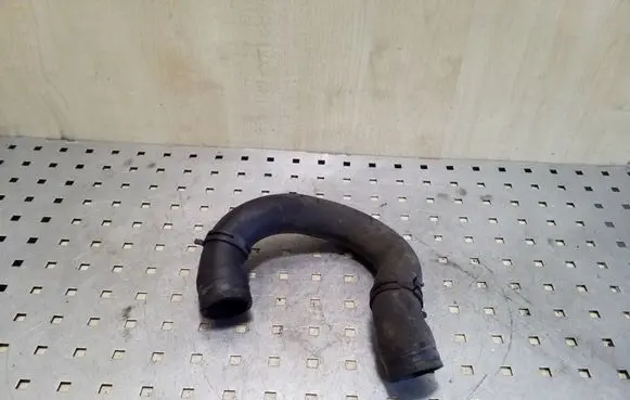 Volkswagen Crafter Engine coolant pipe/hose 076121063E