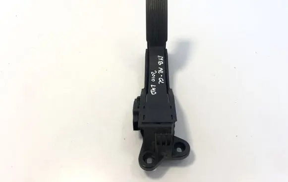 Mercedes-Benz GL X164 Accelerator throttle pedal A1643000004