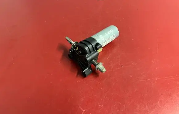 BMW X3 G01 Seat adjustment motor P12684602 20180920 020081260
