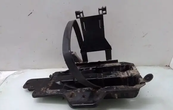 Volkswagen New Beetle Battery tray 