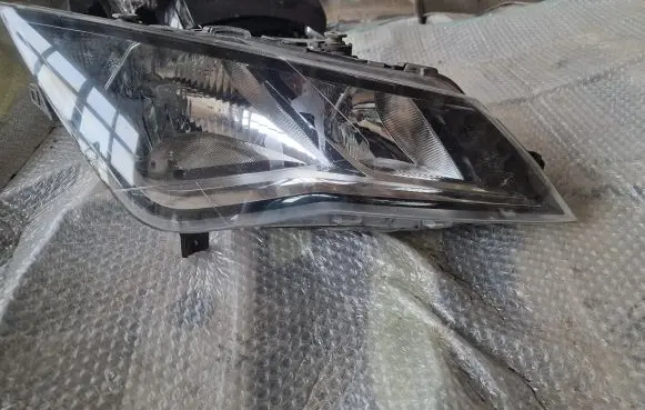 Seat Leon (5F) Headlight/headlamp 5F1941006B