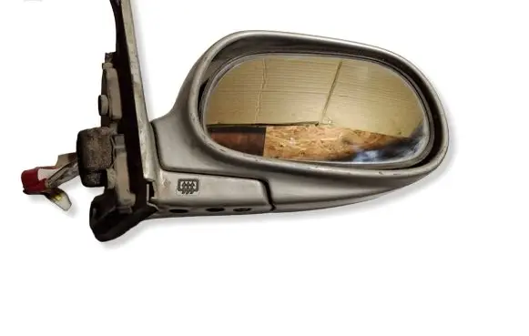 Mitsubishi Galant Front door electric wing mirror 01843 E202845 E201843