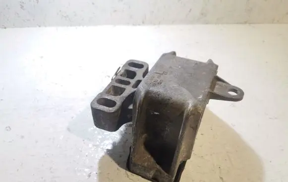 Volkswagen Golf IV Engine mount bracket 1J0199555
